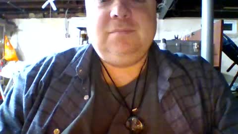 Snapshot of bigred_nyc chatting on October 17, 5:00 am Big Red online show from October 17, 5:00 am