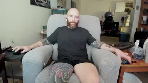 Sean pronounced Shon online show from April 10, 4:03 pm