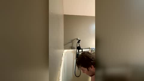 bigskinnyboyshh online show from June 20, 6:46 pm