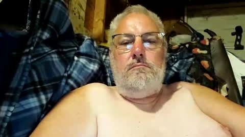 Biguy52 online show from July 5, 5:14 am