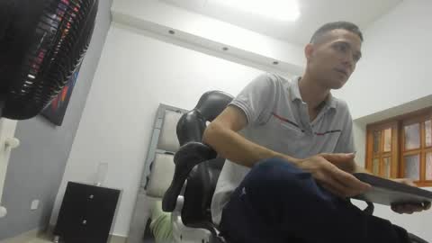 billy__coogan online show from May 21, 1:48 pm