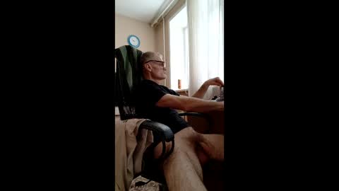 biytwert online show from February 18, 7:06 am