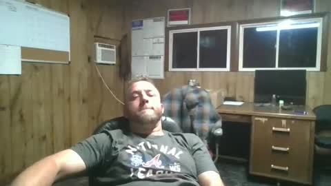 bjhancock_28 online show from April 13, 8:53 pm