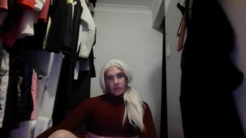 SissyBJQueenYas online show from February 23, 1:24 pm