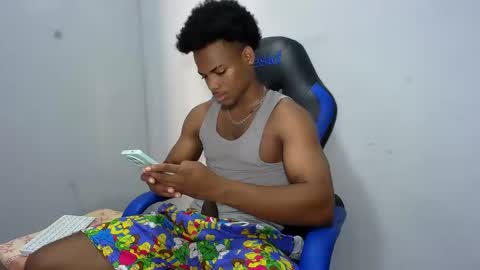 tu morenito online show from April 10, 5:09 pm