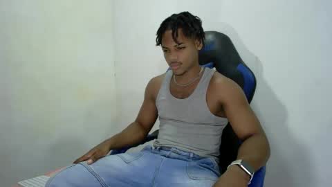 tu morenito online show from October 17, 2:37 am