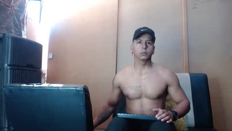 Snapshot of black_hot26 chatting on January 7, 1:10 pm black_hot26 online show from January 7, 1:10 pm
