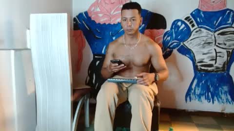 Snapshot of black_hot26 chatting on December 5, 2:11 pm black_hot26 online show from December 5, 2:11 pm