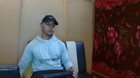 Snapshot of black_hot26 chatting on December 9, 1:36 pm black_hot26 online show from December 9, 1:36 pm