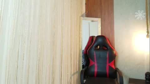 black_king_241 online show from February 21, 6:36 am