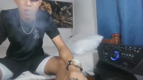 black_leather777 online show from August 4, 3:34 am