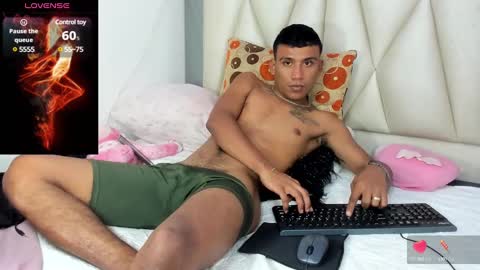 Snapshot of blacksex_boy chatting on February 1, 5:26 pm Marlon online show from February 1, 5:26 pm