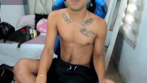 Snapshot of blacksex_boy chatting on December 21, 5:07 pm Marlon online show from December 21, 5:07 pm