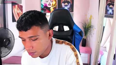 Snapshot of blacksex_boy chatting on February 26, 4:24 pm Marlon online show from February 26, 4:24 pm