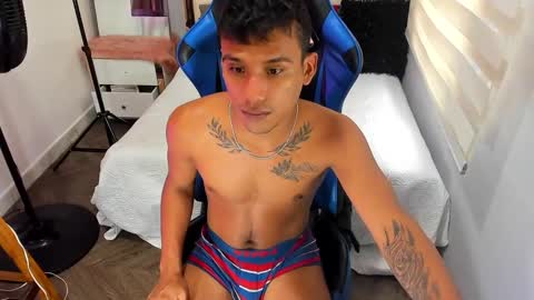 Snapshot of blacksex_boy chatting on September 14, 6:21 pm Marlon online show from September 14, 6:21 pm