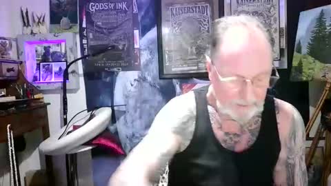 blindsurfer780299 online show from February 10, 11:15 am