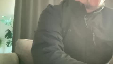 BlIdoL online show from November 19, 8:47 am