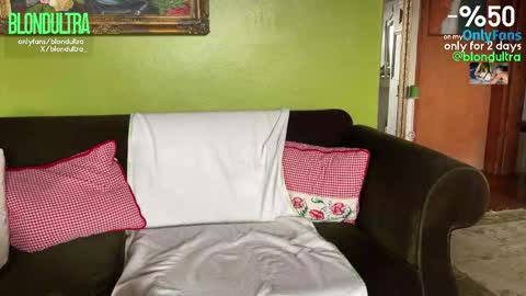 blondultra online show from November 6, 10:51 am