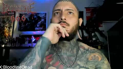    online show from May 19, 6:25 pm