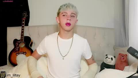 TAY   online show from February 22, 6:59 pm