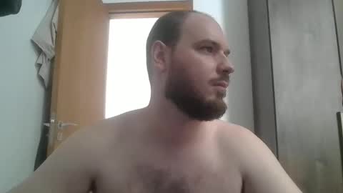 Snapshot of bluec2c chatting on February 4, 7:00 pm Blue online show from February 4, 7:00 pm