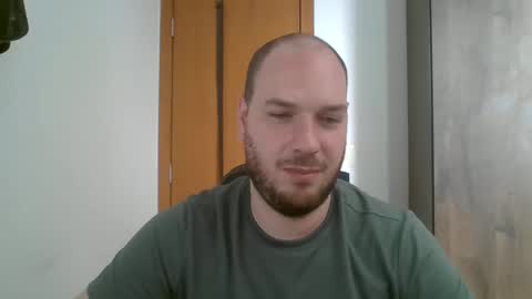 Snapshot of bluec2c chatting on December 20, 2:27 pm Blue online show from December 20, 2:27 pm