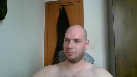 Snapshot of bluec2c chatting on December 10, 2:17 pm Blue online show from December 10, 2:17 pm