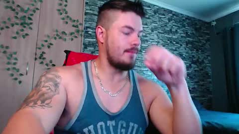 blueeyeboy0 online show from December 5, 8:10 am