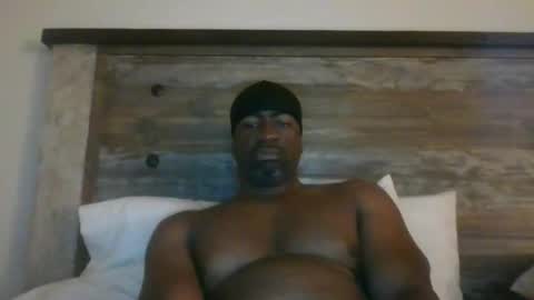 bluuthunder1914 online show from October 26, 3:19 am