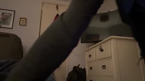 Bri online show from February 1, 2:10 am