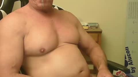 bobbym17 online show from February 8, 6:12 pm