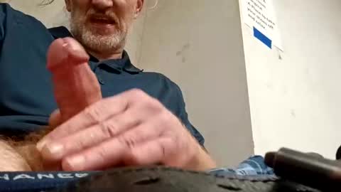 Snapshot of bodiedw chatting on October 30, 9:00 am bodiedw online show from October 30, 9:00 am