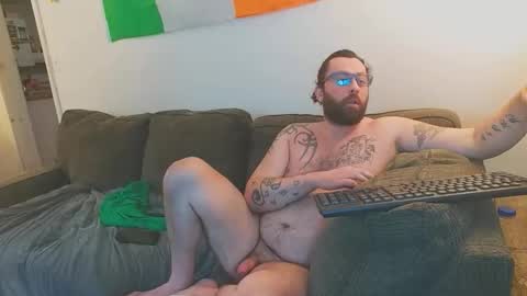 boredandirish21 online show from February 23, 6:31 pm