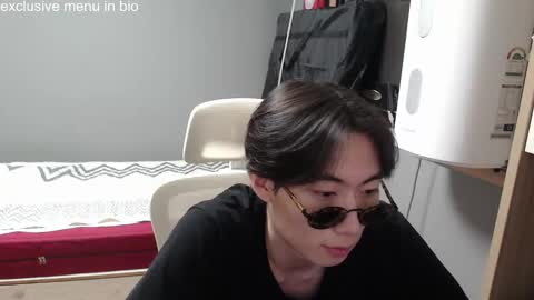 Snapshot of boxman556990 chatting on September 20, 1:49 am boxman556990 online show from September 20, 1:49 am