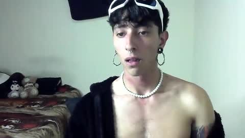 Boy Astro online show from January 26, 11:50 pm