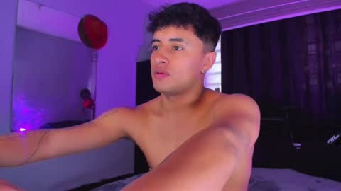 boy_nauthy online show from February 28, 10:06 pm