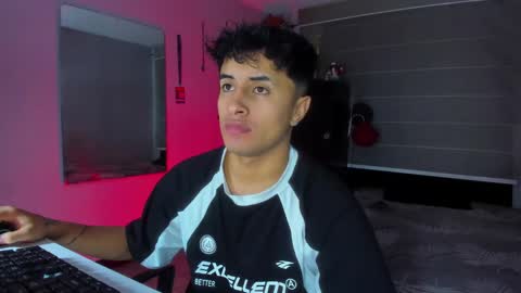 boy_nauthy online show from January 13, 3:12 am