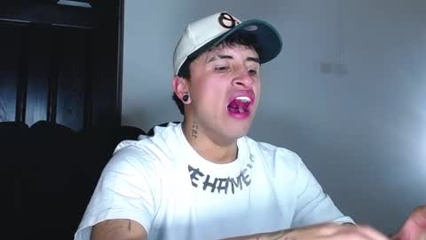 miguel  online show from January 17, 12:13 am