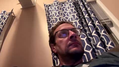 Snapshot of boysetsfire34 chatting on February 6, 1:38 am boysetsfire34 online show from February 6, 1:38 am