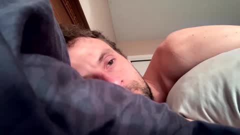 Snapshot of boysetsfire34 chatting on February 14, 1:29 pm boysetsfire34 online show from February 14, 1:29 pm