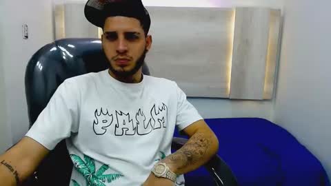 MAX online show from December 28, 4:19 am