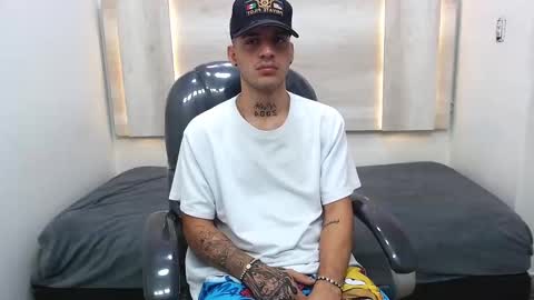 MAX online show from January 31, 2:48 am