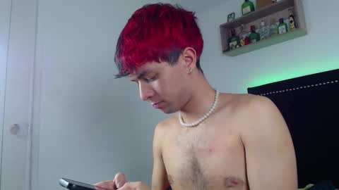 brad_thomson online show from December 17, 2:57 pm