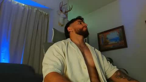 Bradley Martinez online show from July 16, 9:33 pm