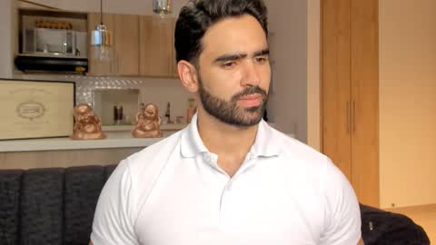 bradleymartin7 online show from February 3, 11:10 pm