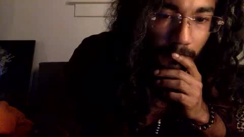 brax_the_lion online show from April 8, 8:14 am