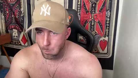 Brett Mycles online show from December 21, 3:14 am