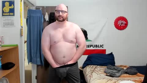 Snapshot of brianstafh chatting on February 16, 2:11 am Brian online show from February 16, 2:11 am
