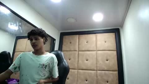 Snapshot of brindymichell chatting on October 13, 1:44 am BrindyMichell online show from October 13, 1:44 am