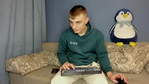bristlebback online show from May 21, 4:44 pm